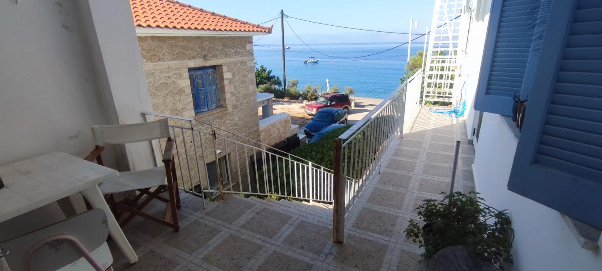 Balcony To Waves Apartment Aigeira Exterior photo